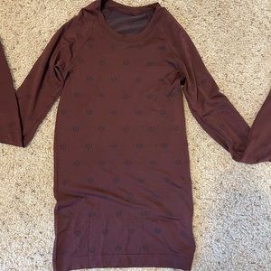 Lululemon Long Sleeve Swiftly Tech Yogo Pop